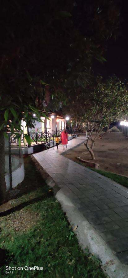 Agralam Cottages @Raghunandan Resort ナーシク エクステリア 写真